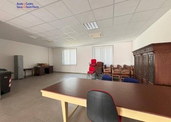 Foto 12 - Locale Commerciale Via Lavoratori Vittime Col du Mont
 
23, Aosta - foto 12