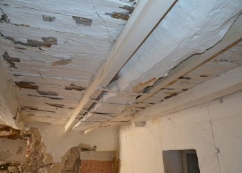 particolare solaio in legno - Quadrilocale vico fornicello, Bomba - foto 22