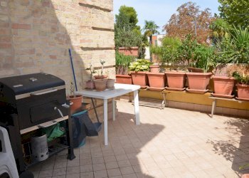 terrazzo zona giorno - Casa indipendente via Ovidio, Montesilvano - foto 9