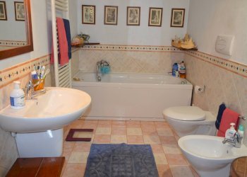 bagno zona notte - Casa indipendente via Ovidio, Montesilvano - foto 39