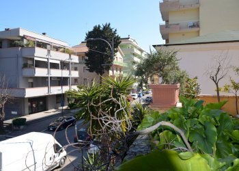 vista dal terrazzo zona giorno - Casa indipendente via Ovidio, Montesilvano - foto 50