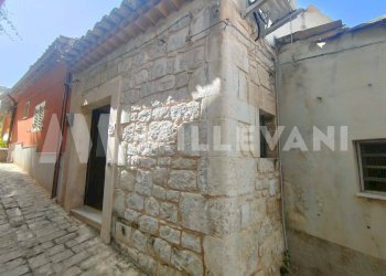 Foto 1 - Trilocale Via Goito
 
16, Scicli - foto 1