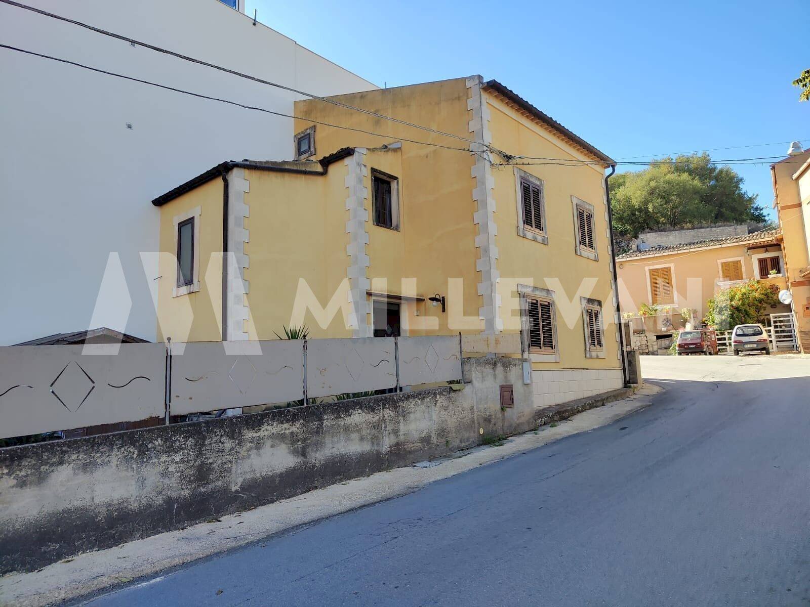 Foto 2 - Casa indipendente Via Gesso
 
27, Scicli - foto 2