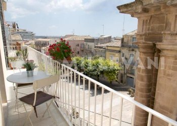 Foto 1 - Hotel Via Ognissanti
 
3, Ragusa - foto 1