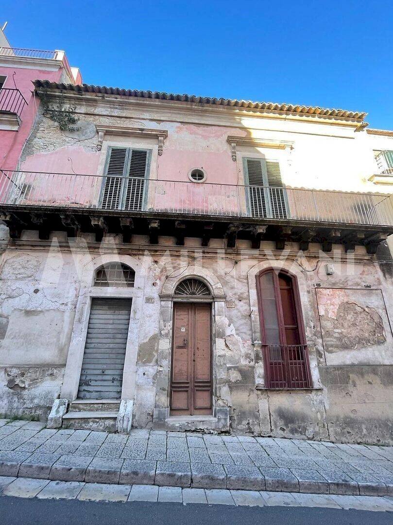 Foto 1 - Hotel Via Sant'Anna
 
155, Ragusa - foto 1