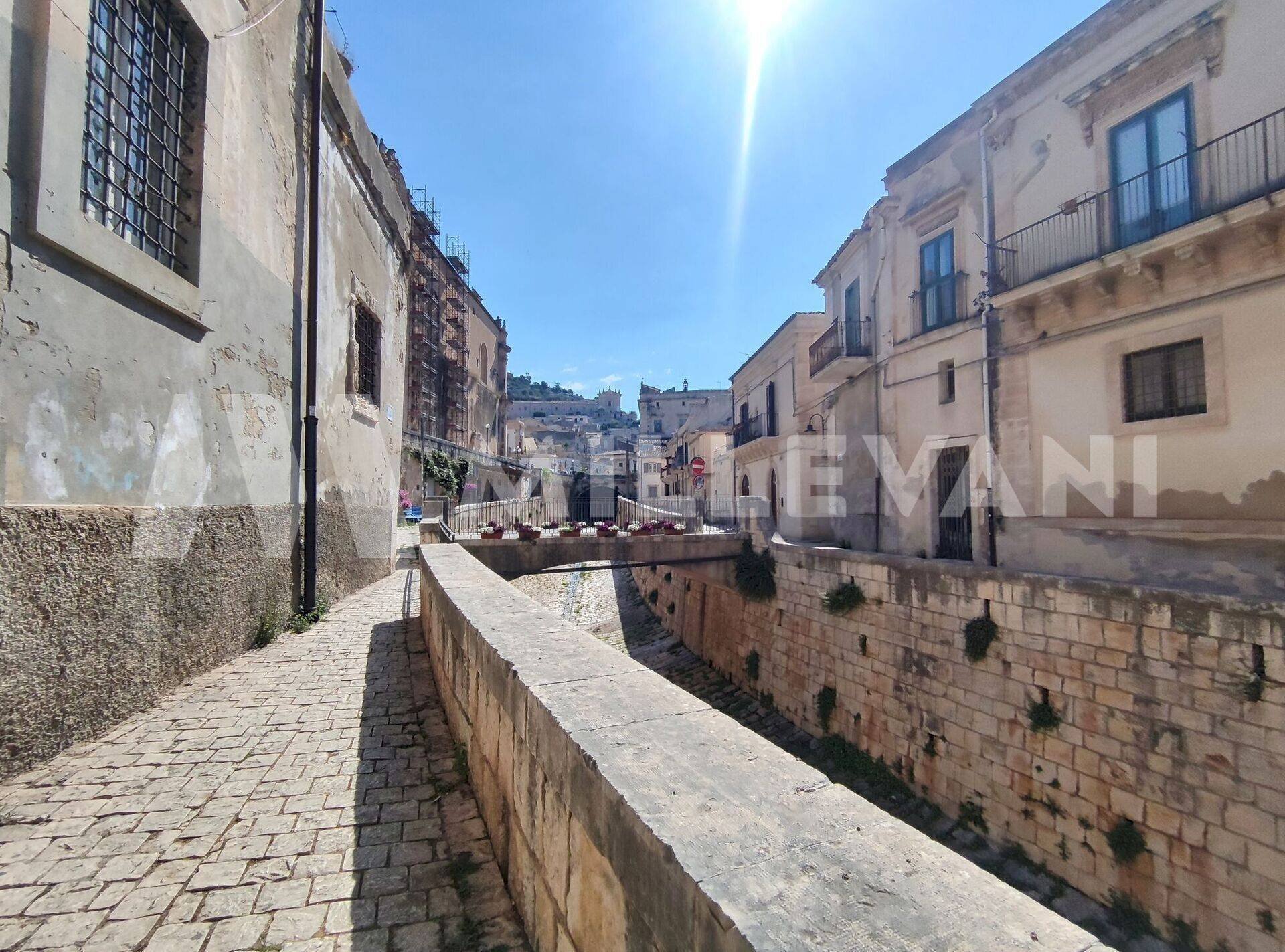 Foto 1 - Hotel Via Papaleo
 
18, Scicli - foto 1