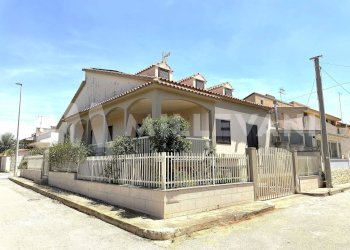 Foto 15 - Casa indipendente Via Forlì
 
30, Santa Croce Camerina - foto 15