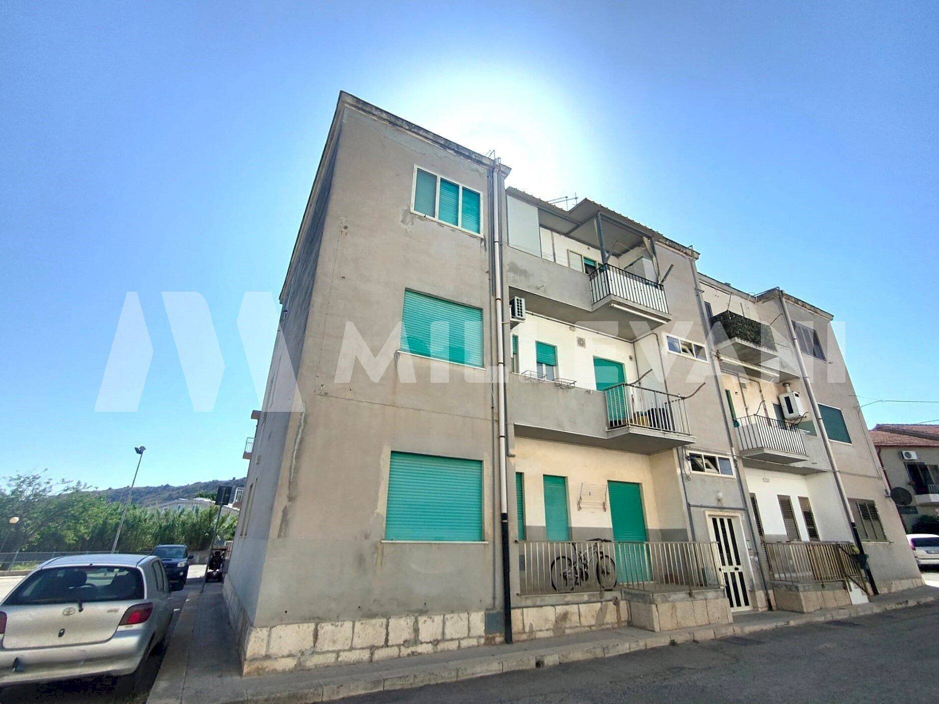 Foto 2 - Appartamento Via Ugo Foscolo
 
1, Scicli - foto 2