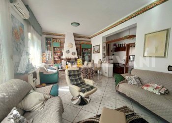 Foto 1 - Appartamento Via Ugo Foscolo
 
1, Scicli - foto 1