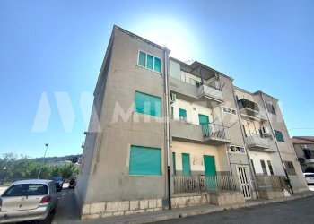 Foto 2 - Appartamento Via Ugo Foscolo
 
1, Scicli - foto 2