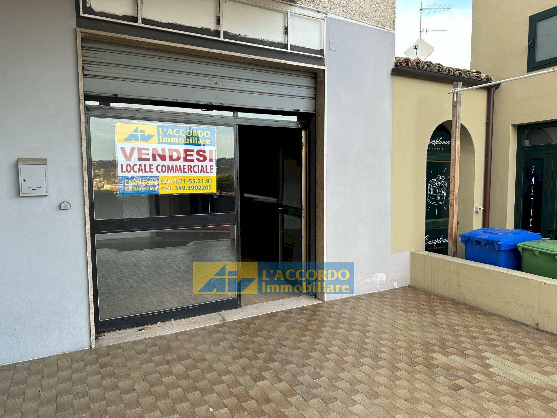 Foto 1 - Locale Commerciale VIA GABRIELE D'ANNUNZIO
 
51, Cepagatti - foto 1