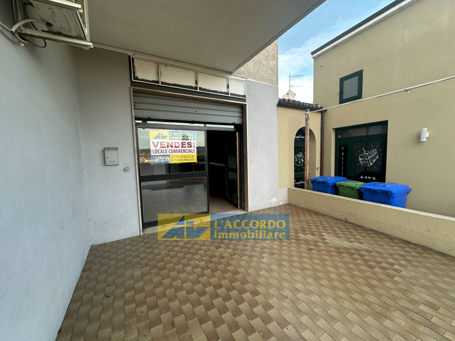 Foto 3 - Locale Commerciale VIA GABRIELE D'ANNUNZIO
 
51, Cepagatti - foto 3