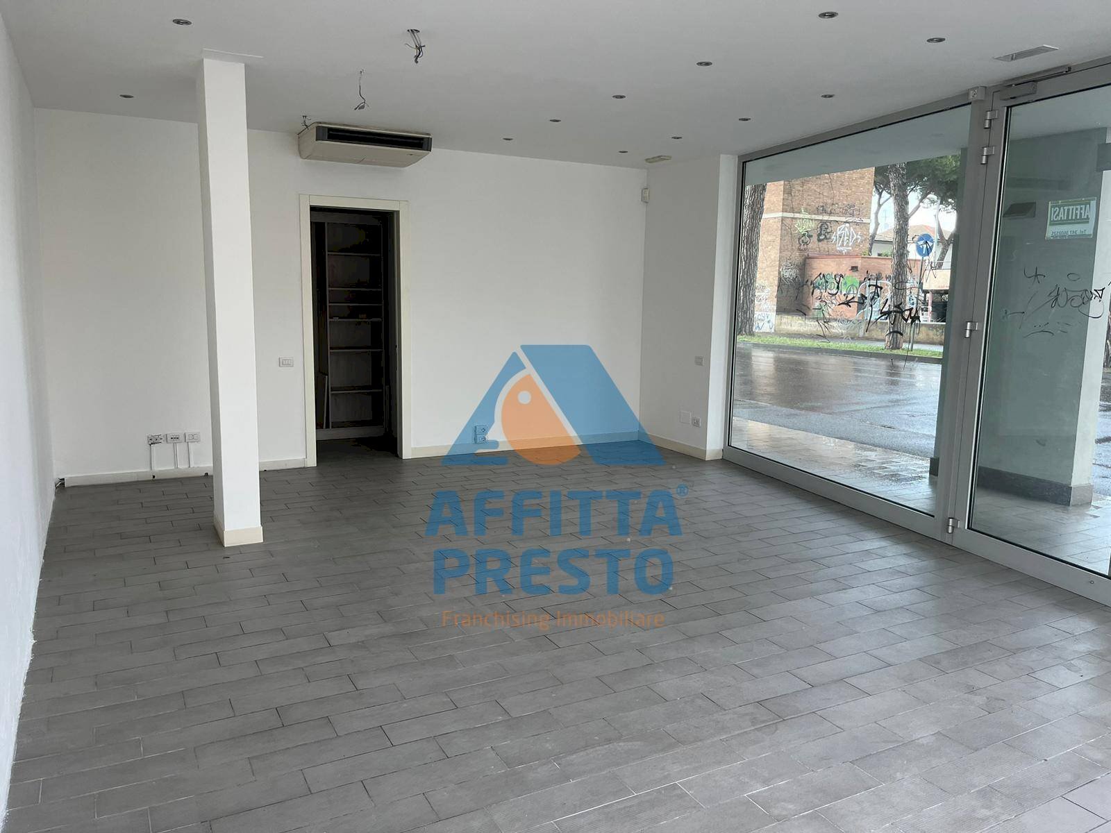 Foto 2 - Commercial Activity Empoli - photo 2