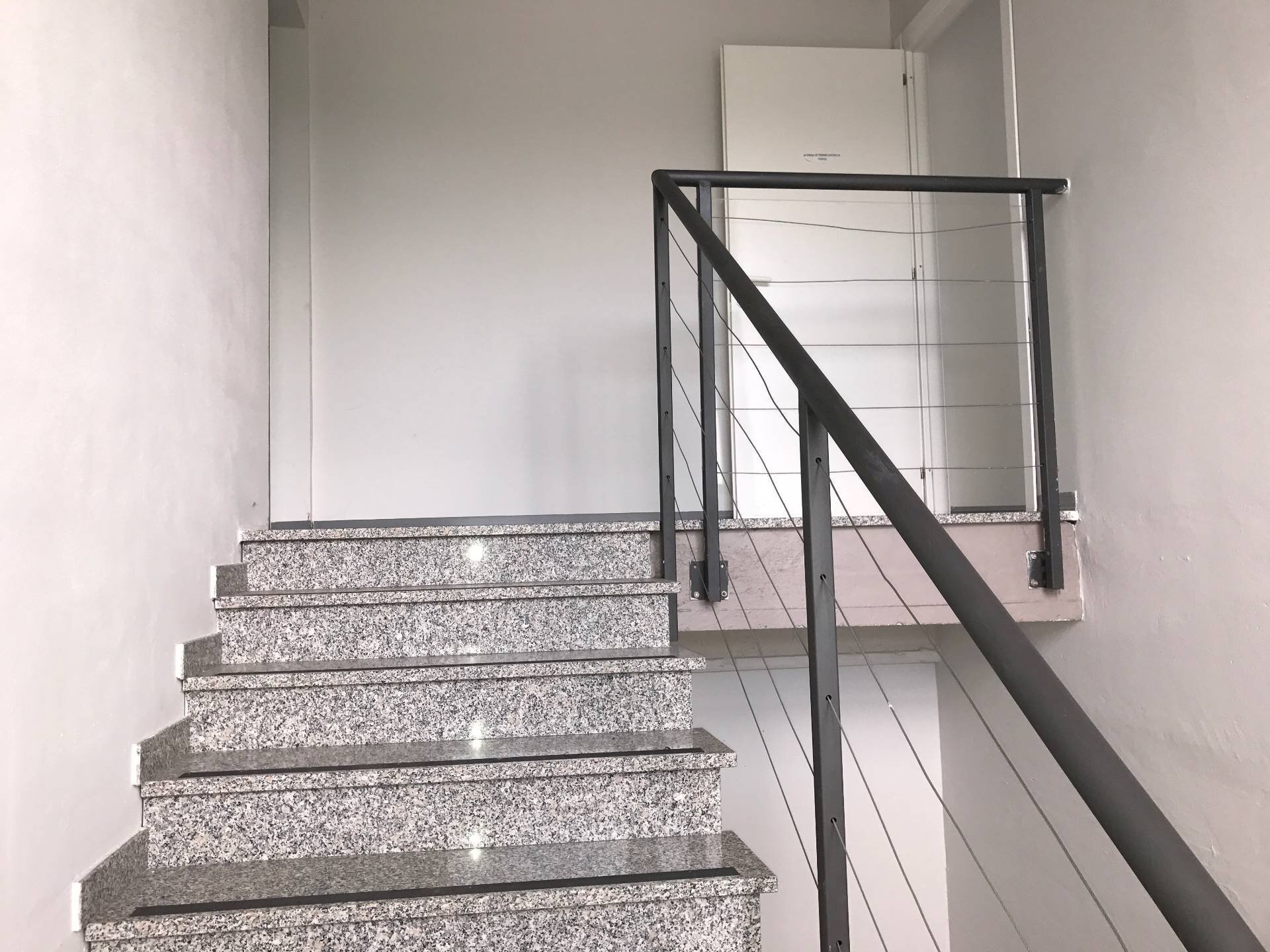 Foto 3 - Laboratory Capraia e Limite - photo 3