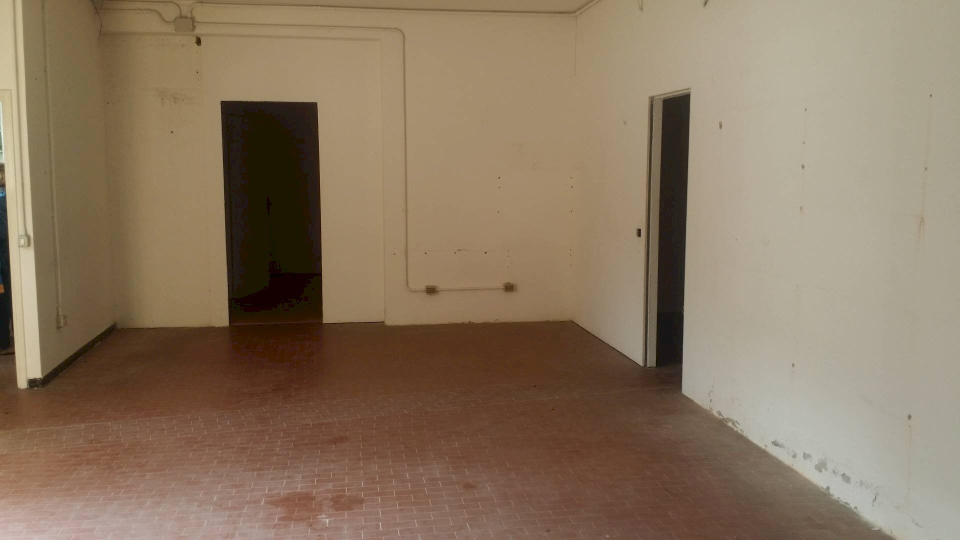 Vano entrata - Commercial Activity Fucecchio - photo 1