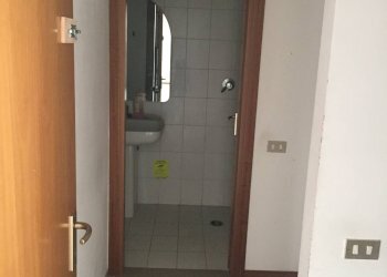 Foto 14 - Commercial Activity Empoli - photo 3