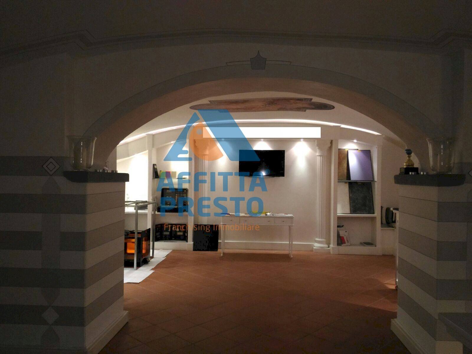 Foto 2 - Commercial Activity Empoli - photo 2