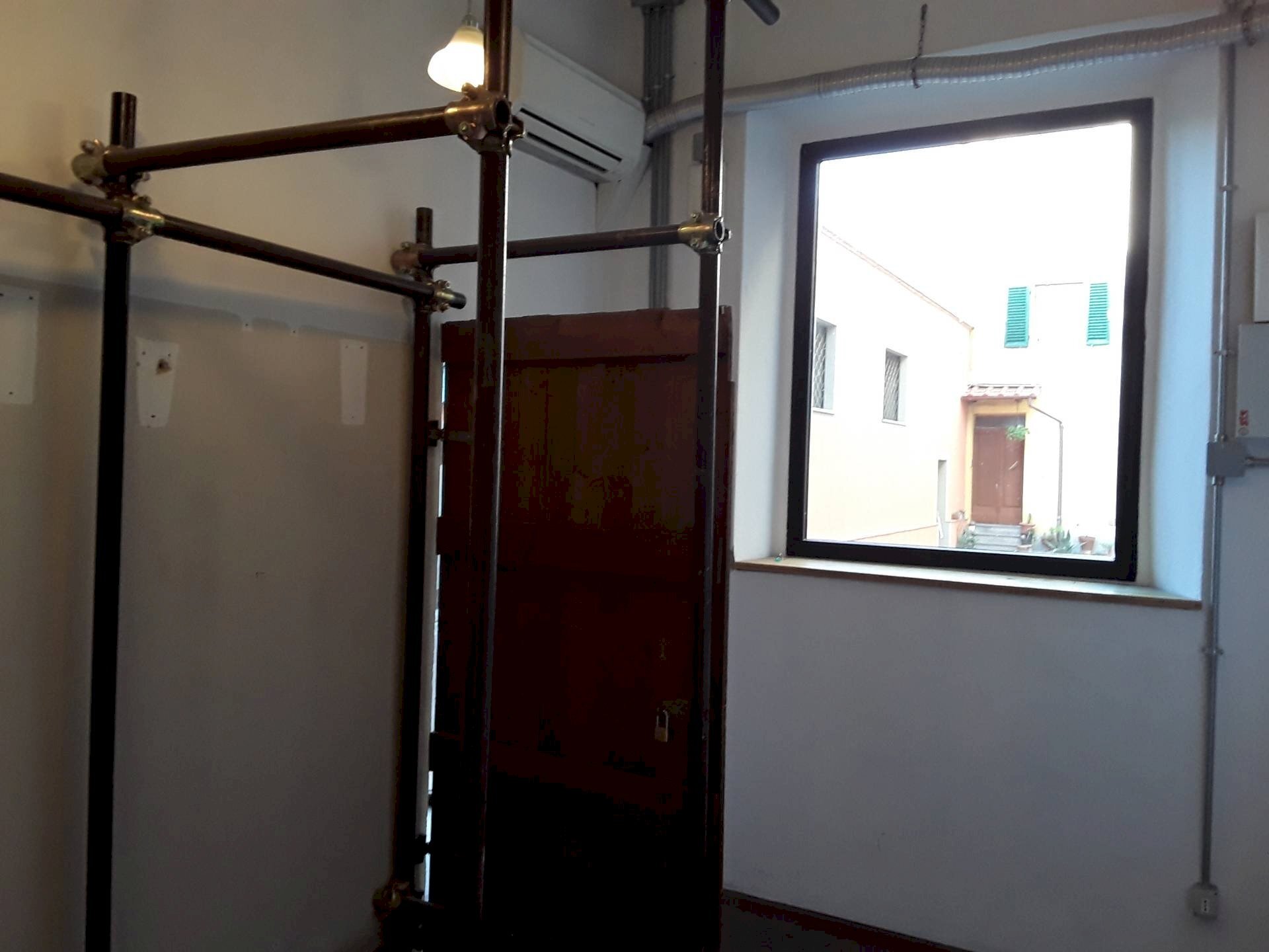 Foto 9 - Commercial Activity Montelupo Fiorentino - photo 3