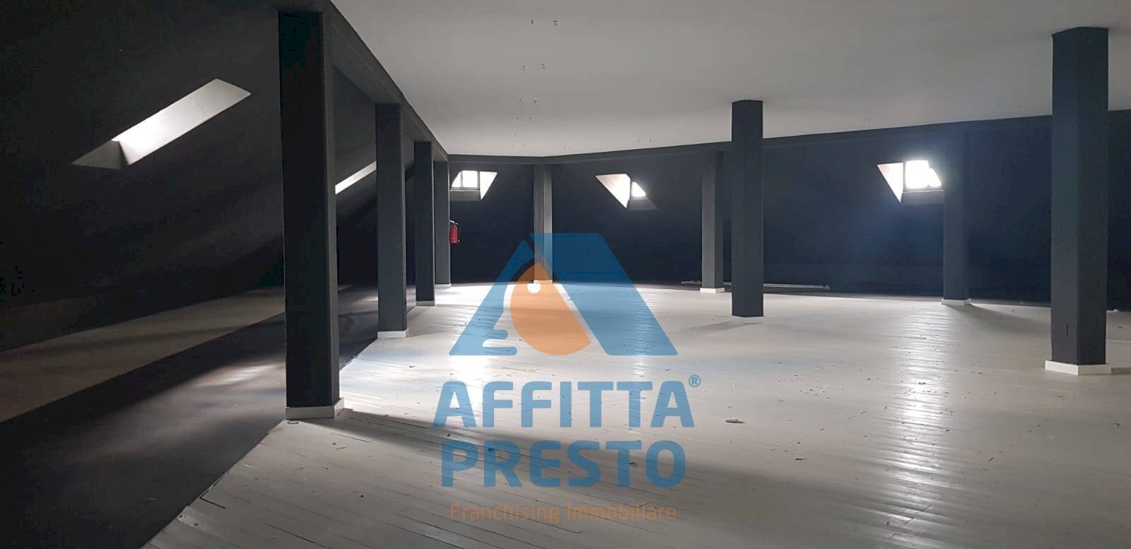 Foto 2 - Magazzino Empoli - foto 2