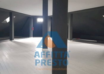 Foto 1 - Magazzino Empoli - foto 1