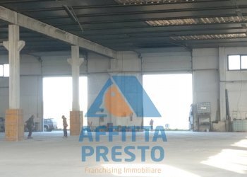 Foto 4 - Magazzino Piombino - foto 4