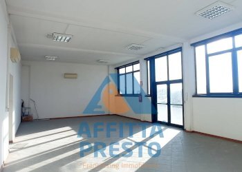 Foto 17 - Magazzino Piombino - foto 17