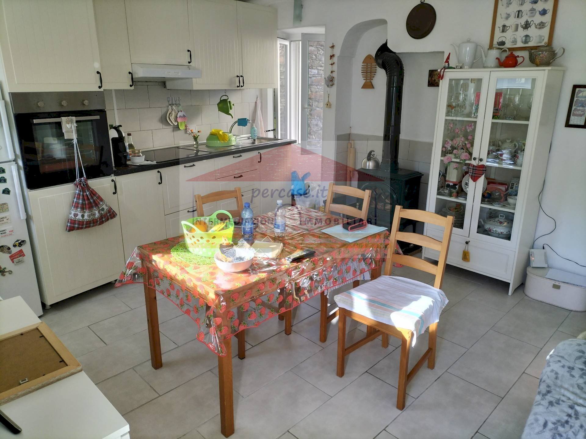 Foto 3 - Quadrilocale vicolo Castello
 
30, Montalto Carpasio - foto 3