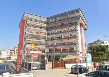 Foto 1 - Box Via Peucetia
 
3, Bari - foto 1