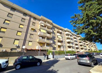 Foto 1 - Trilocale Via Tommaso Fiore
 
15, Valenzano - foto 1