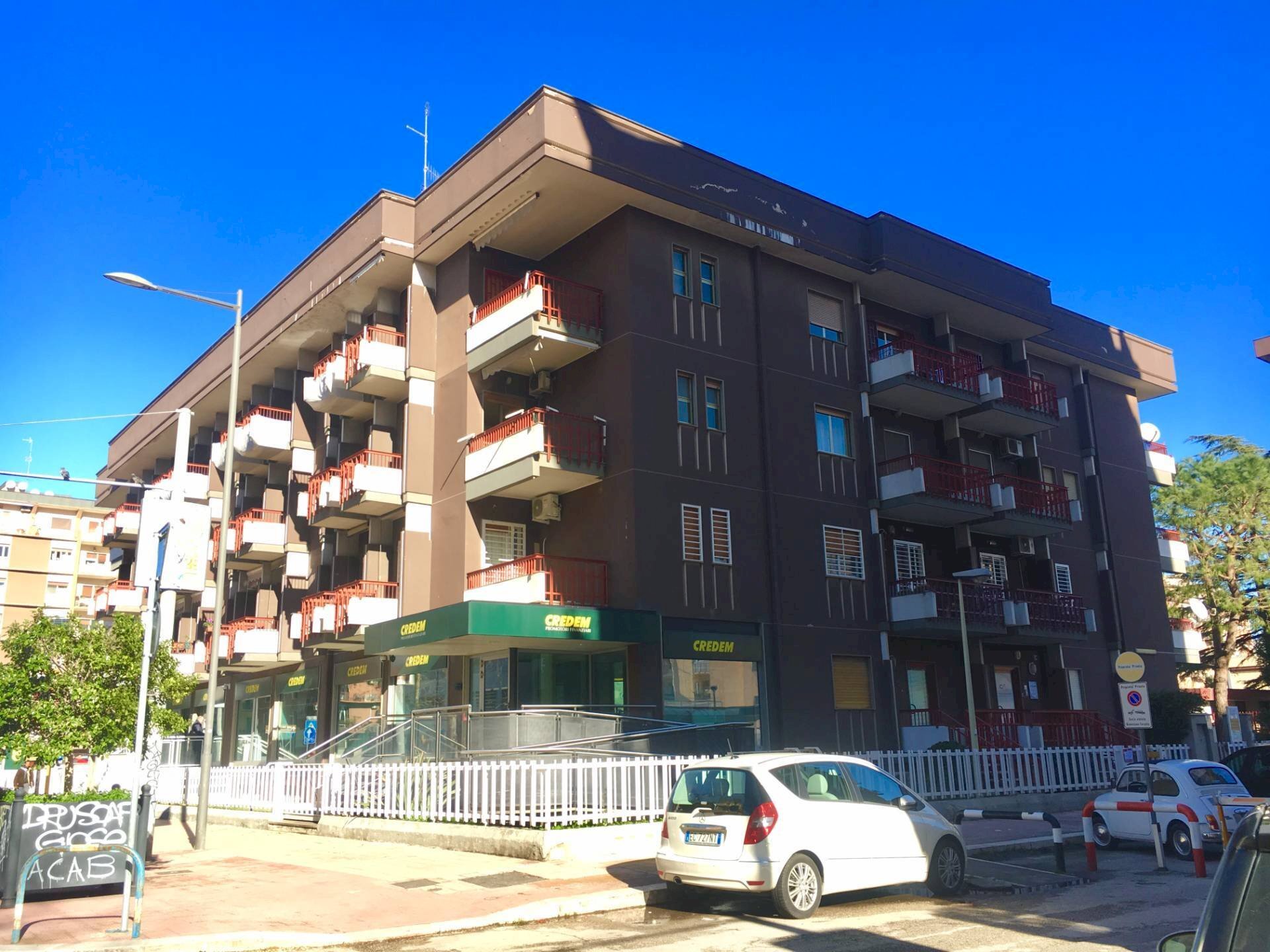 Foto 1 - Ufficio Viale della Repubblica
 
58E, Bari - foto 1