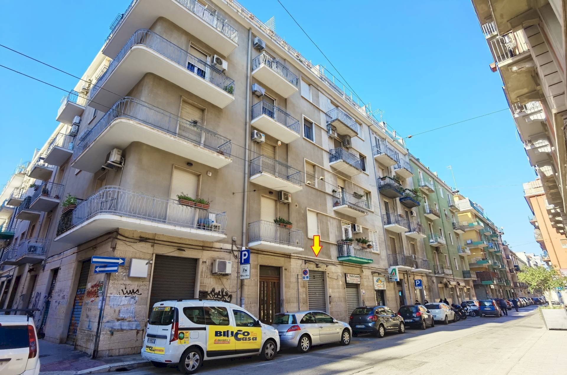 Foto 1 - Commercial Premises VIA DEI MILLE
 
101, Bari - photo 1