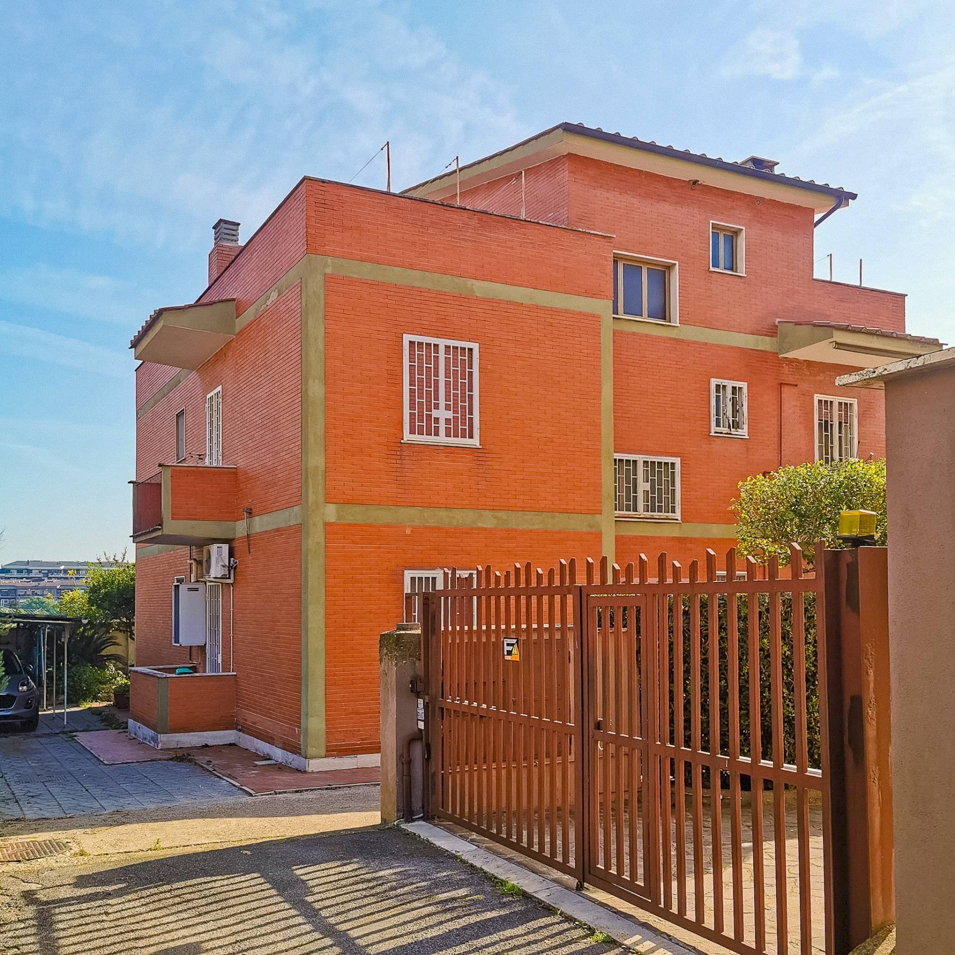 Foto 1 - Bilocale Via Delle Vigne
 
58, Roma - foto 1