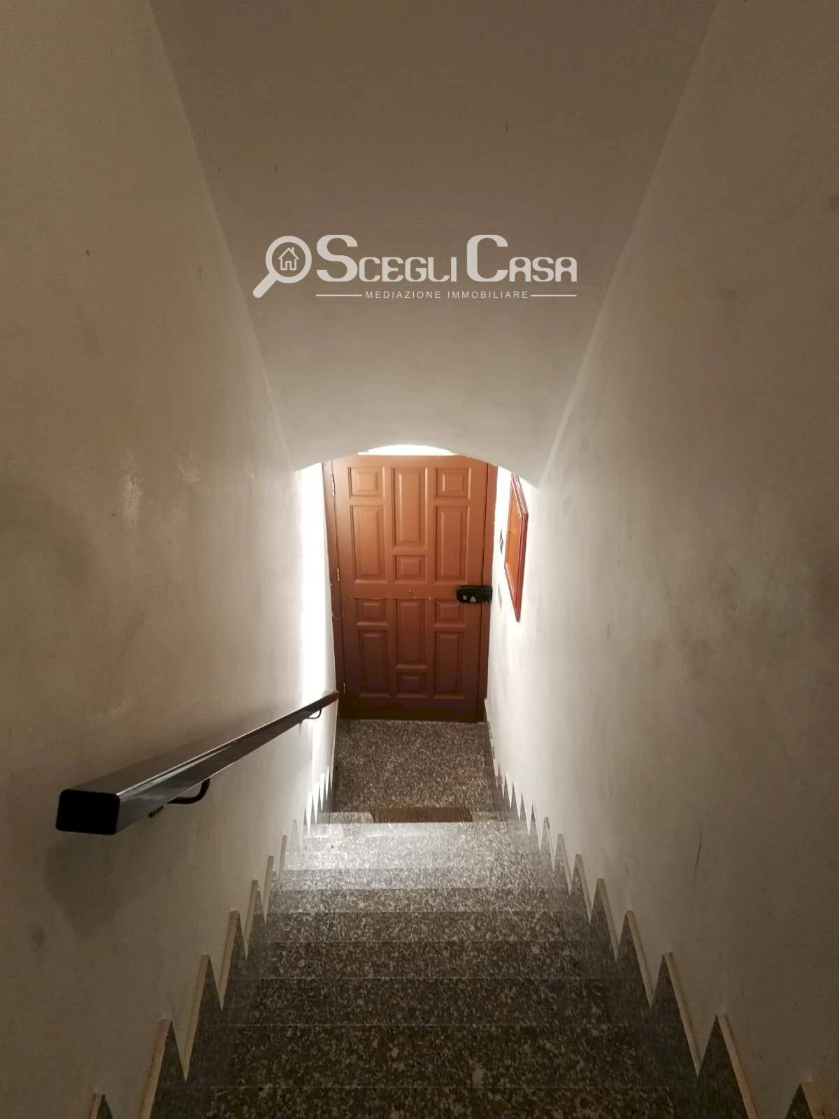 Foto 2 - Bilocale Via Gesù e Maria
 
51, Carini - foto 2