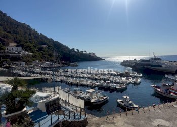 Foto 26 - Quadrilocale Via Confini
 
4, Ustica - foto 25