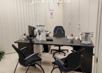 Foto 7 - Commercial Premises Via Rossini
 
4-6, Carini - photo 6