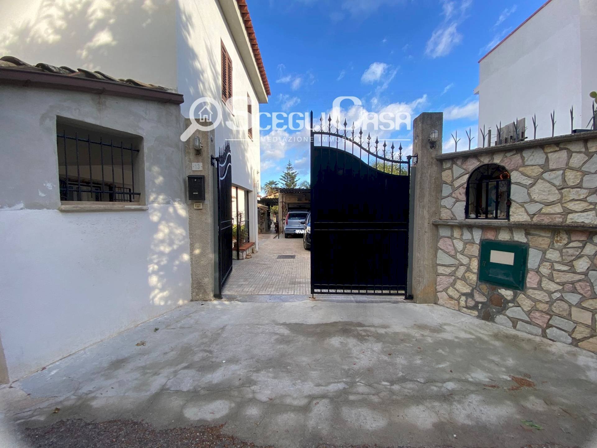 Foto 4 - Villa a Schiera Via del Gelso
 
13, Carini - foto 2