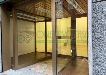 Foto 1 - Locale Commerciale via sant' Adele
 
30, Corsico - foto 1