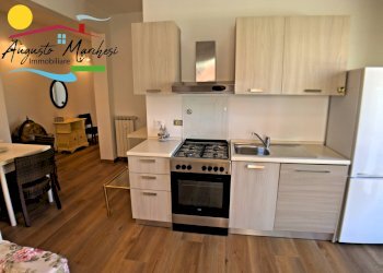 Foto 12 - Quadrilocale LUNGOMARE BETTOLO
 
6/20, Recco - foto 12