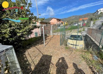 Foto 3 - Quadrilocale VIA CAPPELLETTA
 
16, Avegno - foto 3