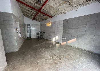 Foto 1 - Commercial Premises Vico Molo, Savona - photo 1