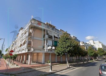 Foto 1 - Box via trieste, Albenga - foto 1