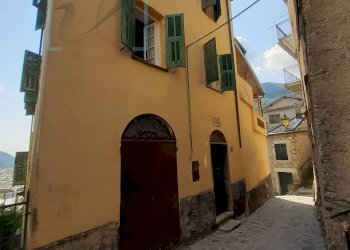 Foto 1 - Rustico via chiappa, Rezzo - foto 1
