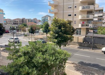 Foto 1 - Box Via Isonzo, Albenga - foto 1