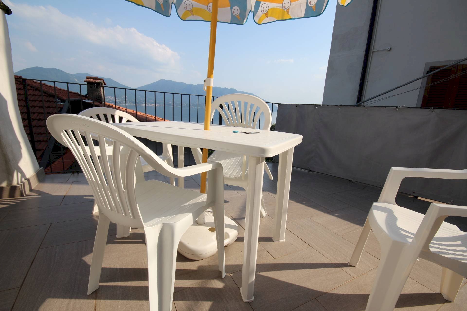 Foto 2 - Independent house Frazione Cassino
 
5, Cannero Riviera - photo 2