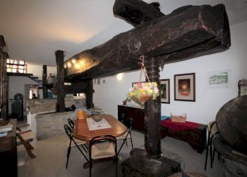 Foto 1 - Independent house Frazione Cassino
 
5, Cannero Riviera - photo 1