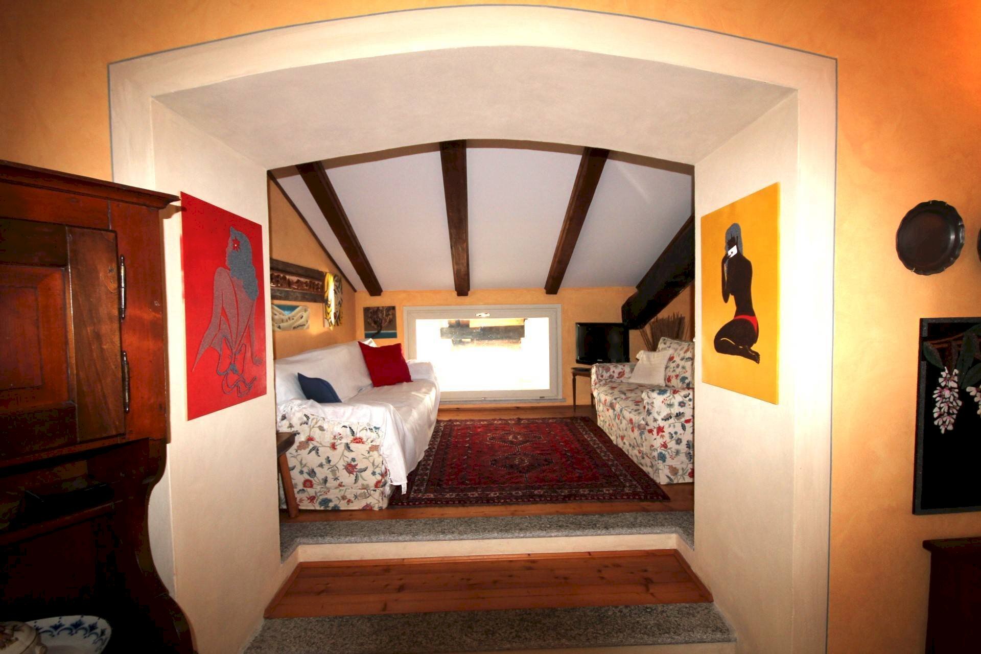 Foto 3 - Trilocale Via Paolo Zaccheo
 
2, Cannobio - foto 3