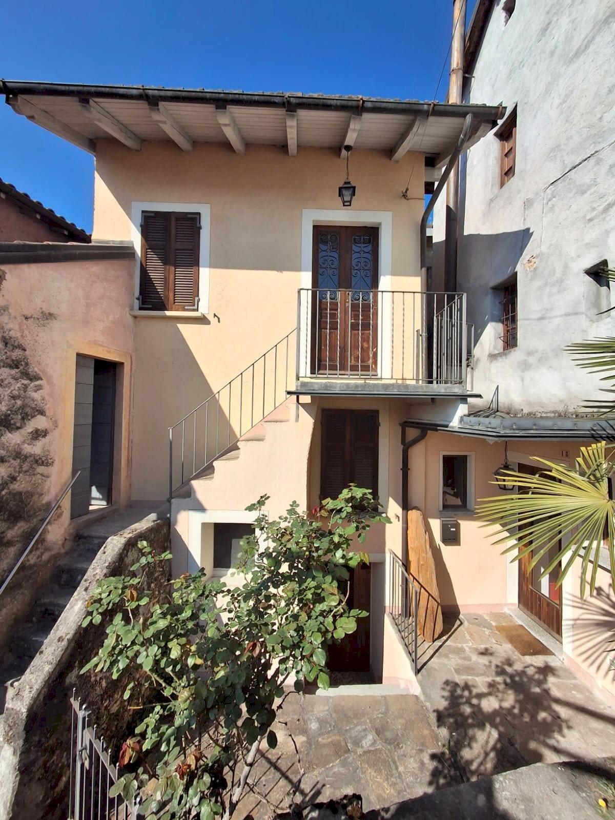 Foto 1 - Rustic Via Maestra Ponte
 
18, Cannero Riviera - photo 1