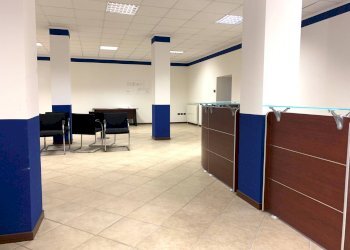 Foto 2 - Office Via Carcano, Varese - photo 2