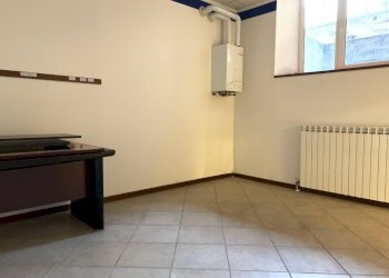 Foto 11 - Office Via Carcano, Varese - photo 11