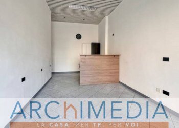 Foto 1 - Office Viale Valgana, Varese - photo 1